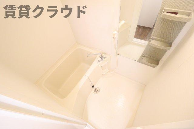 リヴェール・アイⅡの浴室|一日の疲れを癒やしてくれるバスルーム♪