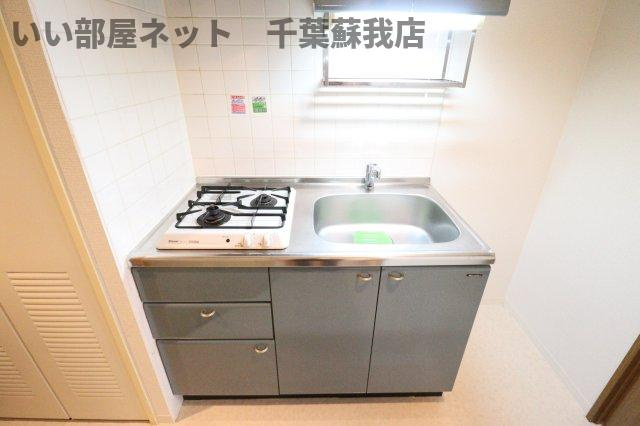 メゾン・ド・ヴィレ千葉中央のキッチン|コンパクトなキッチンで掃除もラクラク