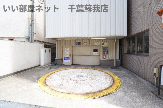 メゾン・ド・ヴィレ千葉中央の駐車場|駐車スペースもあります