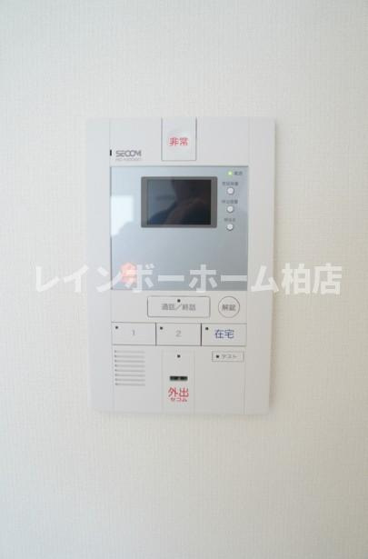 経済的な都市ガス☆二口コンロ☆のセキュリティ|モニタ付インターホンです