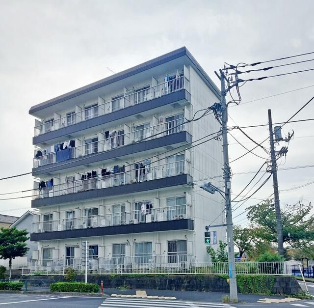 多摩市貝取１丁目の賃貸マンションの外観