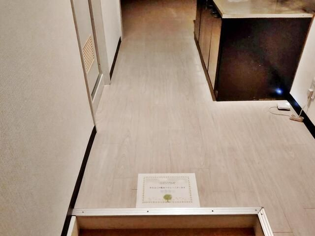 多摩市貝取１丁目の賃貸マンションの玄関