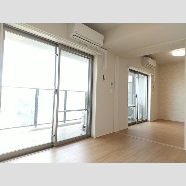 パンドノール住吉大社　東粉浜小学校区の居間・リビング