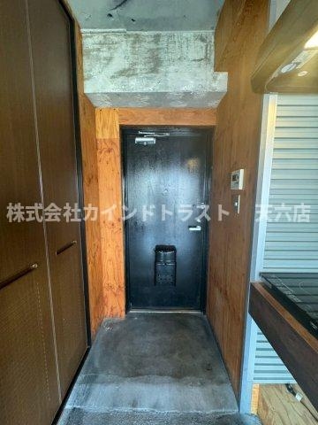 グランピア天神橋の玄関|きれいな玄関です