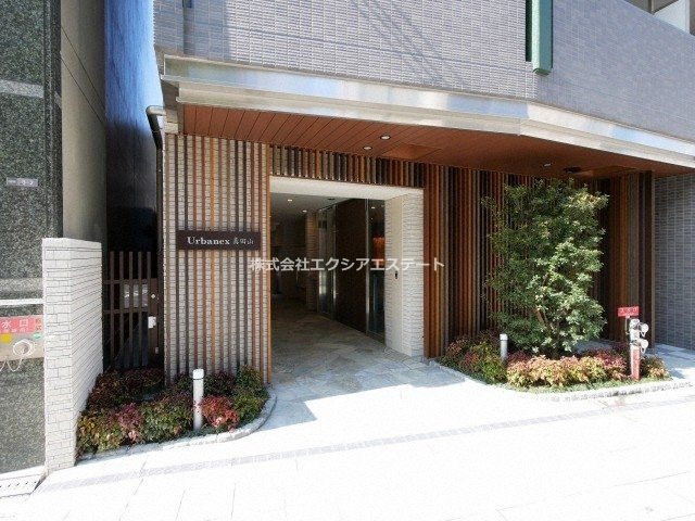 アーバネックス真田山のエントランス