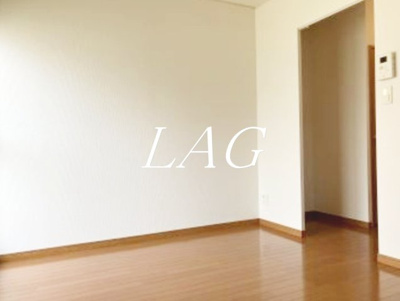 【居間・リビング】 | プランドール鶴間 | 洋室のお部屋です。