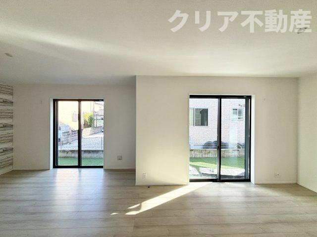 【居間・リビング】 | 10/6値下げ☆平屋・並列3台可♪前橋市朝倉町平屋