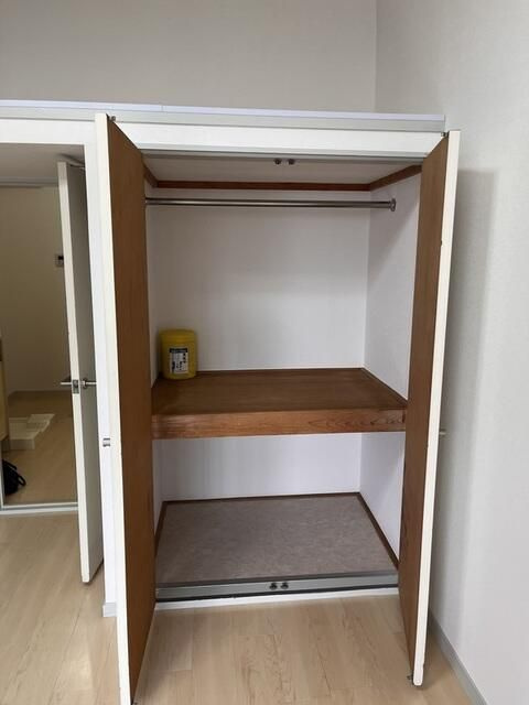 八王子市南大沢２丁目のアパートの収納