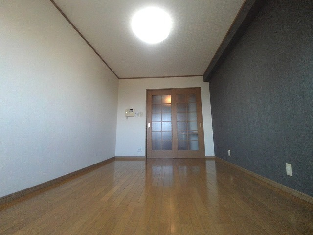 ポコアポコ明石鍛冶屋町Ⅲ番館の居間・リビング