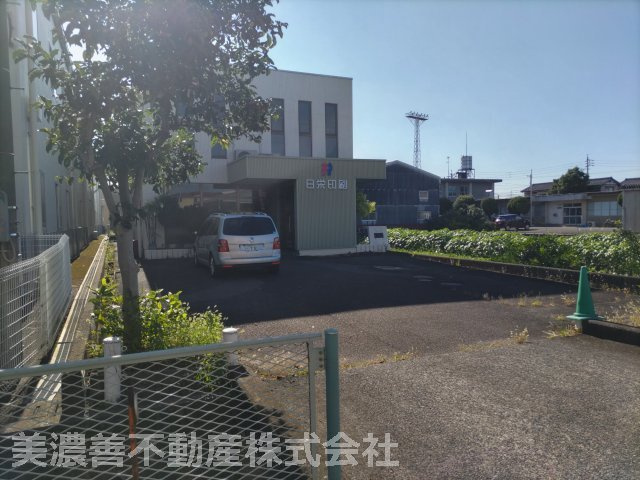６５５５１　岐阜市今嶺４丁目事務所・倉庫の外観