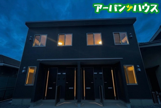 マンションアーク参番館の外観