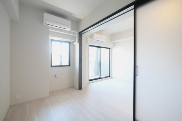 大阪市福島区海老江２丁目の賃貸マンションの居間・リビング