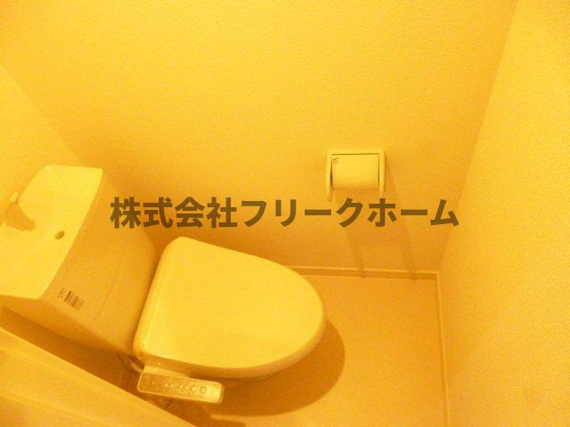 武蔵野市境南町１丁目のアパートのトイレ