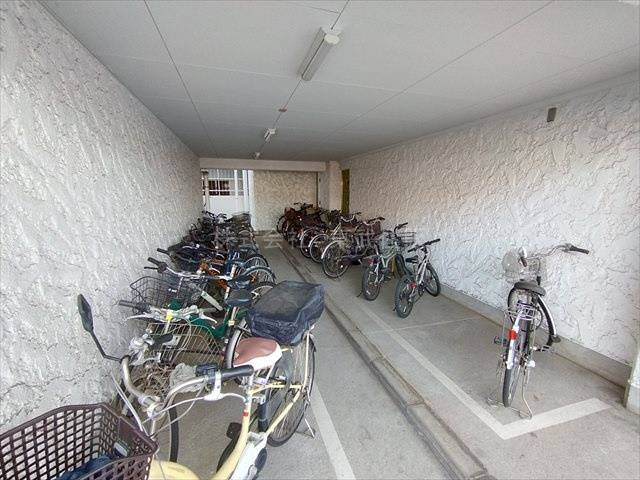 【駐輪場】の画像
