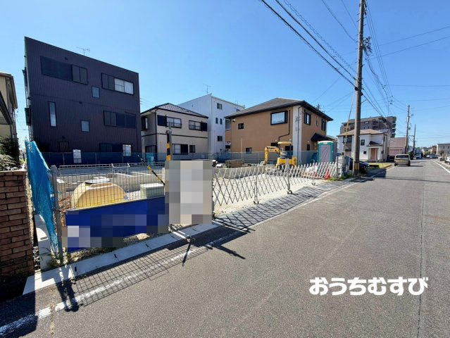 尾張旭市東印場町8期(全2棟)の前面道路含む現地写真