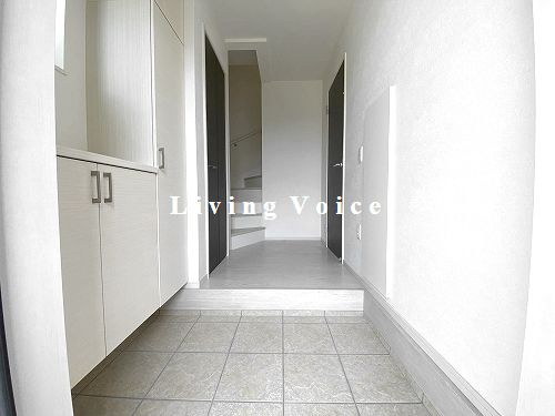 【玄関】 | 【仲介手数料０円】藤沢市善行坂2期　新築一戸建て　全3棟 | 藤沢市善行坂2期　新築一戸建て　全3棟