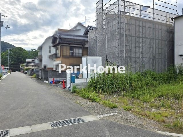 高知市瀬戸2丁目-2期1棟- 新築戸建ての前面道路含む現地写真