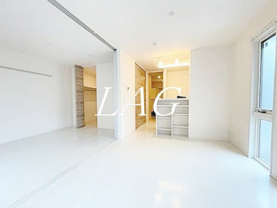 【居間・リビング】 | 上鶴間ハウス | 洋室のお部屋です。