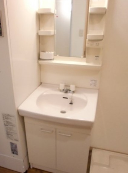 スパシエフィールドＳ新都心の洗面所|別部屋参照写真