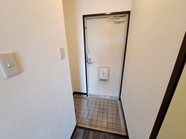 ロイヤル甲子園の玄関