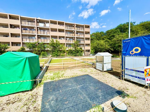 《仲介手数料半額》ふじみ野市大井2丁目　全5棟　5号棟の前面道路含む現地写真
