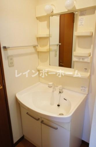 TRUSTIA 弐番館の独立洗面台