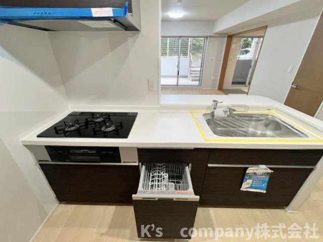 ◎茅ヶ崎市みずき2丁目　グレーシアガーデン湘南みずきのキッチン|食器洗い乾燥機付きのシステムキッチン☆家事の負担を軽減してくれます☆