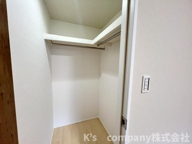 ◎茅ヶ崎市みずき2丁目　グレーシアガーデン湘南みずきの収納|洋室4.6帖のウォークインクローゼット☆