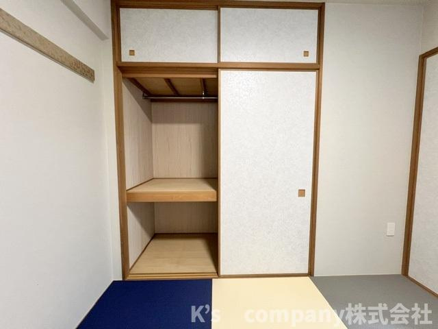 ◎茅ヶ崎市みずき2丁目　グレーシアガーデン湘南みずきの和室|和室の押入れ収納◇来客用の布団などの収納に便利な奥行きがあります◇