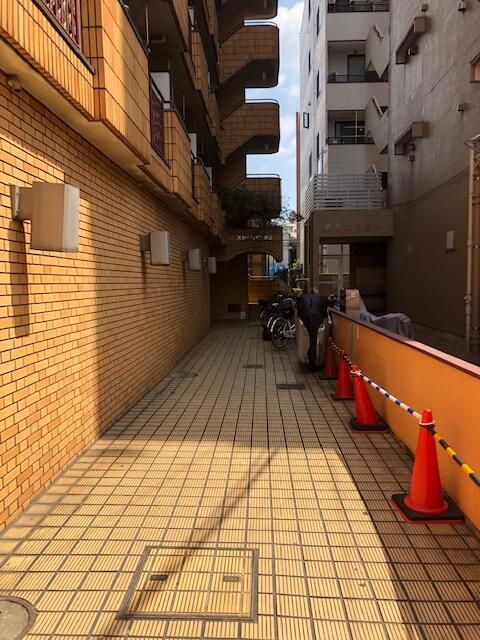 スカイハイツ東山のロビー