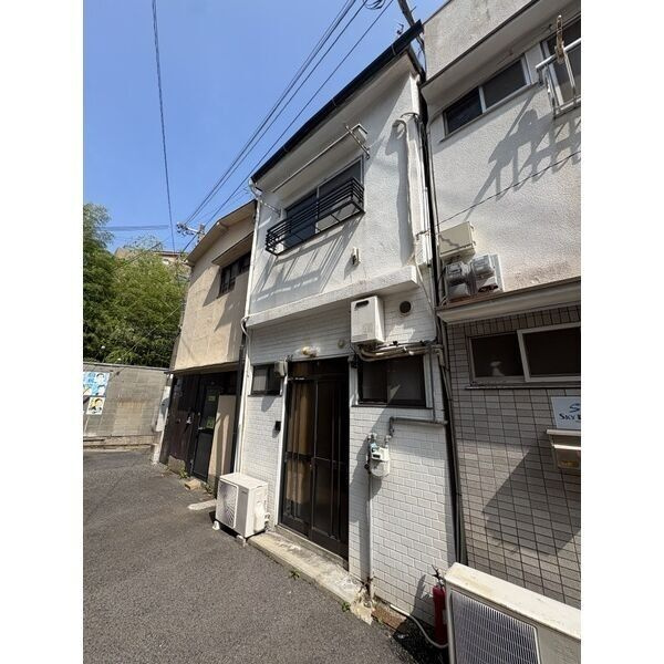 二宮町3丁目連棟住居(東3)の外観