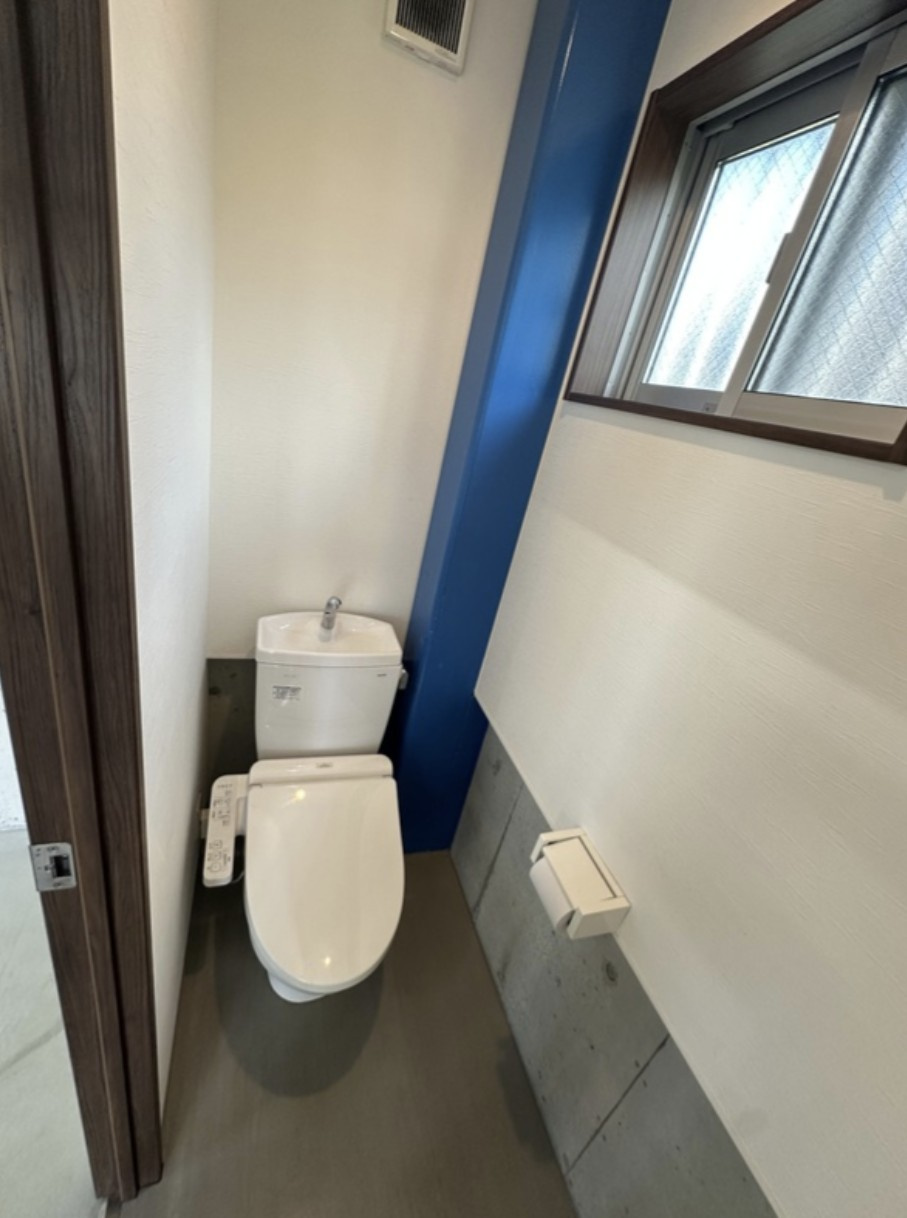 寝屋川市　倉庫・工場のトイレ