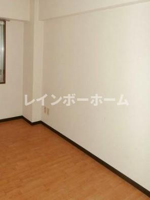 アーネスト・ハイライズの寝室