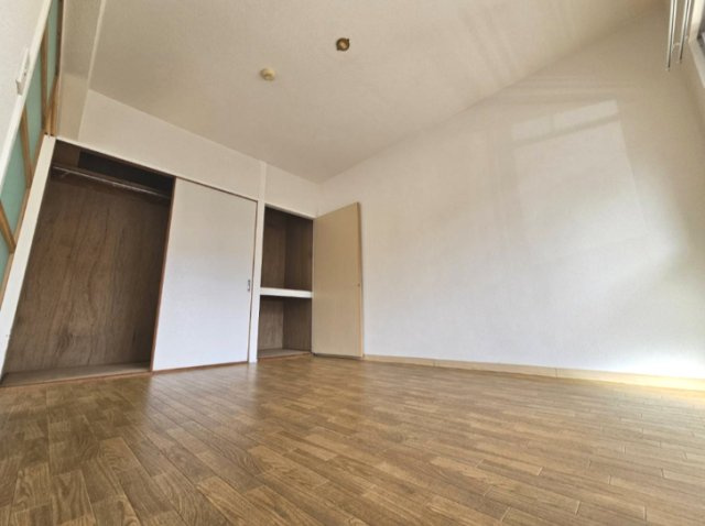 マンションフロイデの洋室