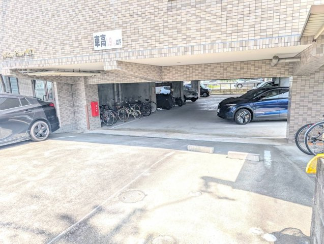 UrbanCourt野口の駐車場