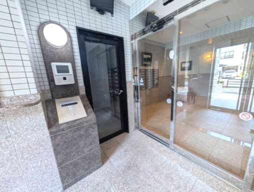 LaurelCourt常盤のエントランス