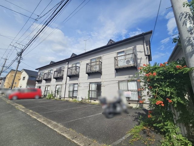 コーポスルガ台の外観
