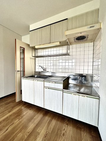 マンションアルボのキッチン