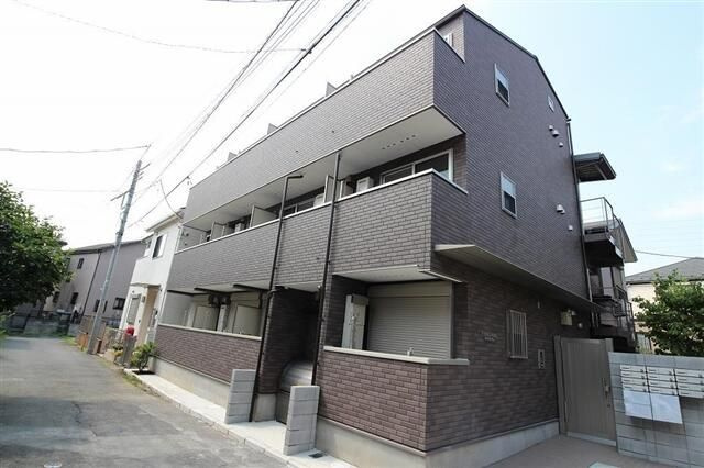 フィルクローバ谷塚の外観
