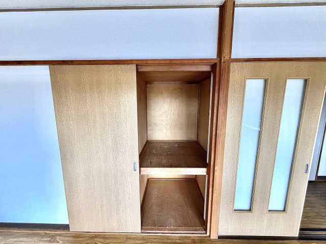 天王ハイツの収納