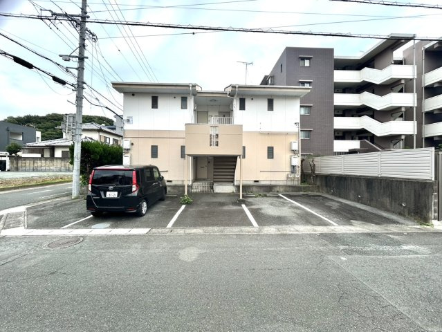 さなるvillaの駐車場