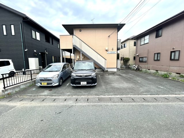 サニーvillaの駐車場
