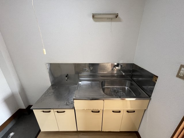 ワイズコレクトA棟のキッチン