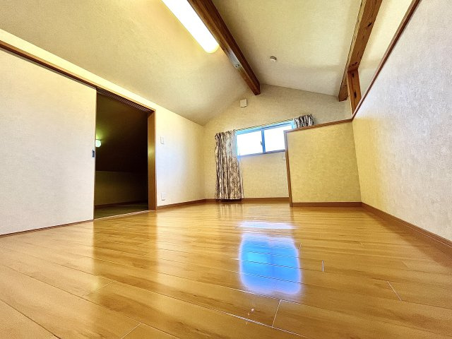 クレール助信の洋室