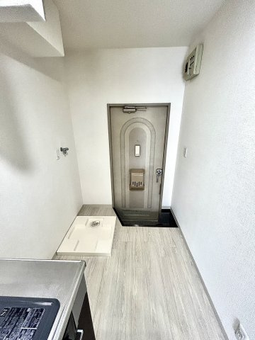 ドミール深谷Cの玄関