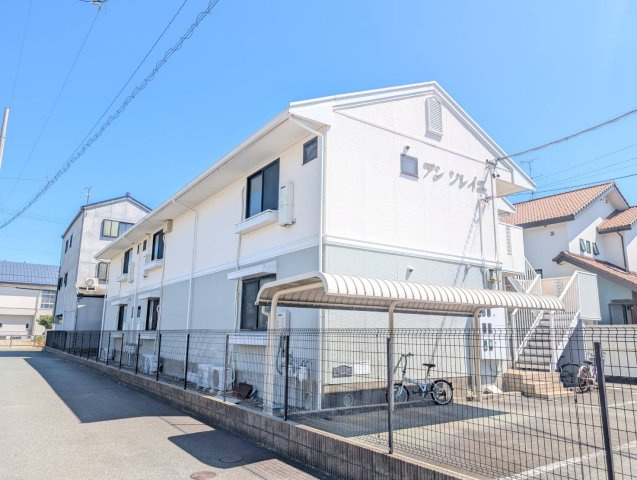 アンソレイエⅠの外観