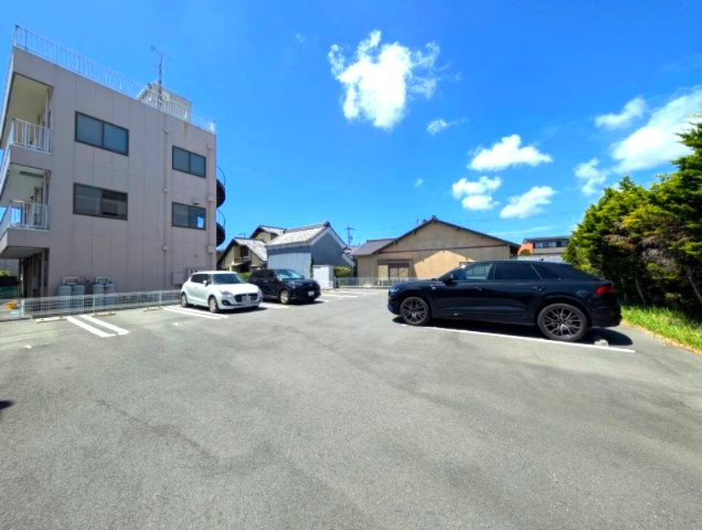 プリンスヴィラの駐車場