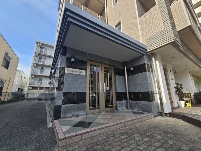 TKマンション中央Ⅰのエントランス