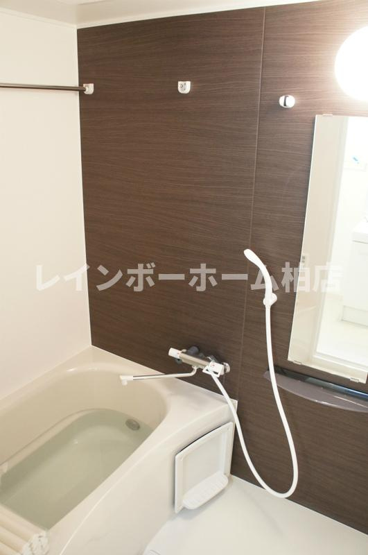 【非対面対応】接客・申込・契約オンライン！LINE×相談可！の浴室|落ち着いた空間のお風呂です