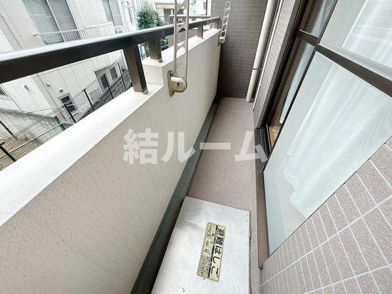 豊島区雑司が谷２丁目の賃貸マンションのバルコニー|別号室参考写真